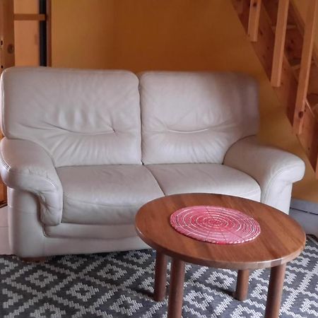 Agreable Logement Dans Petit Village Sud-Essonne Champcueil Exterior foto