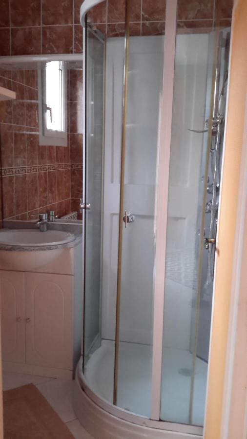 Agreable Logement Dans Petit Village Sud-Essonne Champcueil Exterior foto