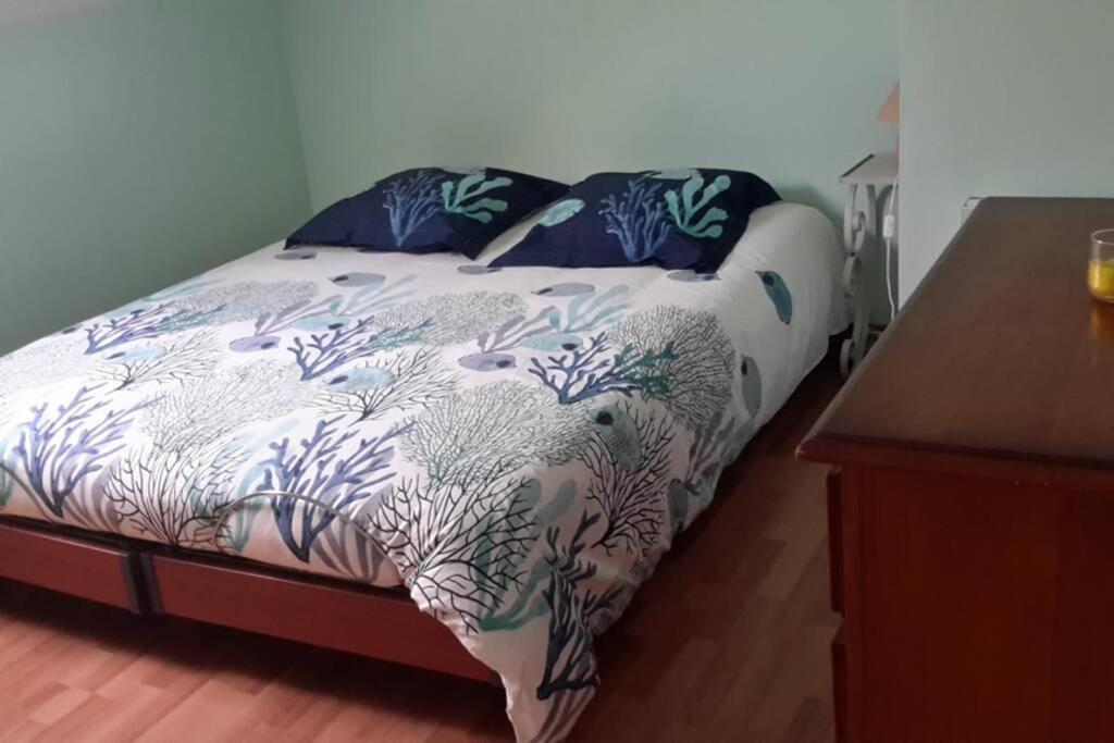 Agreable Logement Dans Petit Village Sud-Essonne Champcueil Exterior foto